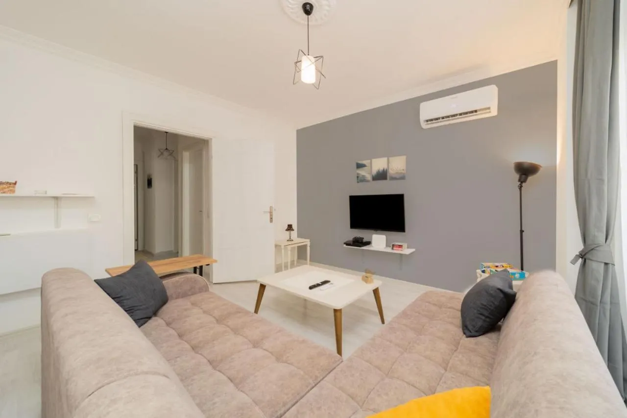 Flat In Antalya With Shared Pool And Garden Apartment